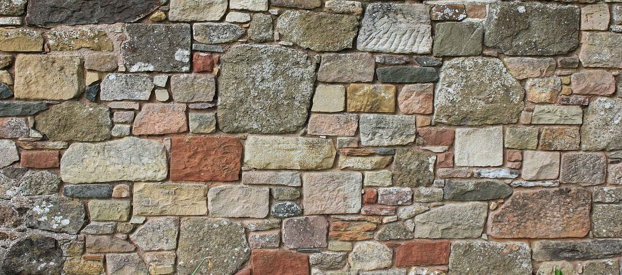 mortier pour mur de jardin : découvrez des solutions robustes et durables pour construire et consolider vos murs extérieurs avec efficacité.